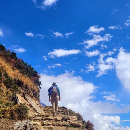 manaslu circuit treks